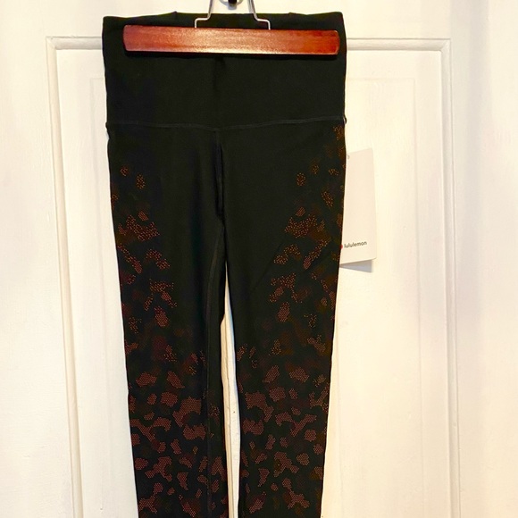 Lululemon Mapped out leggings - Picture 4 of 4